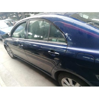 toyota avensis berlina (t25) del año 2004