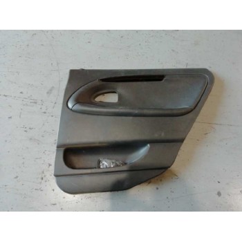 GUARNECIDO PUERTA TRASERA IZQUIERDA 