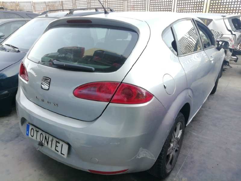 SEAT LEON (1P1)