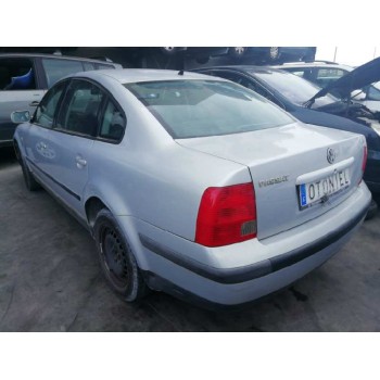 volkswagen passat berlina (3b2) del año 1999