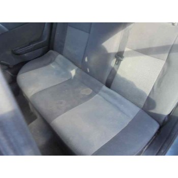 opel astra g berlina del año 2004