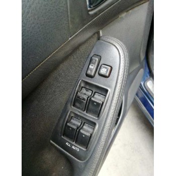 toyota avensis berlina (t25) del año 2004