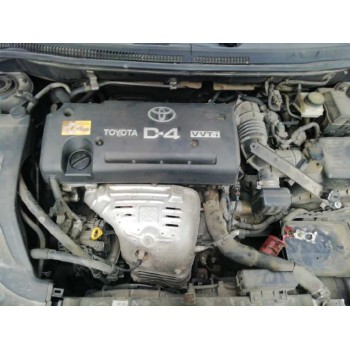 toyota avensis berlina (t25) del año 2004