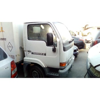 nissan cabstar del año 2000