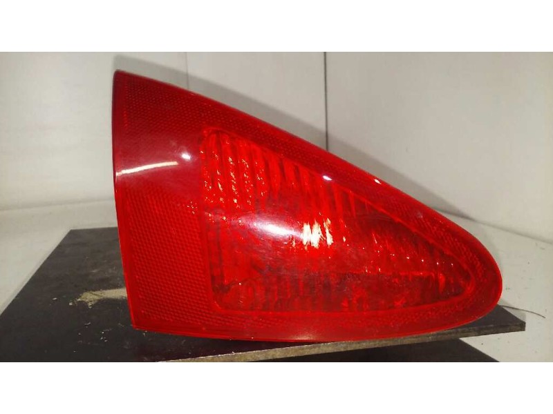 Recambio de piloto trasero izquierdo interior para alfa romeo 147 (190) 1.6 t.spark eco distinctive referencia OEM IAM   INTERIO