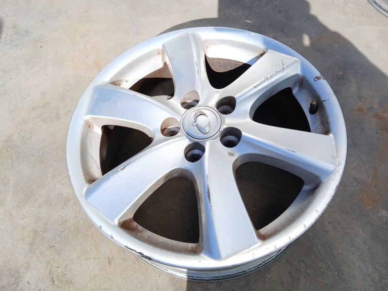 Recambio de llanta para ssangyong korando limited 4x2 referencia OEM IAM 4173034100  