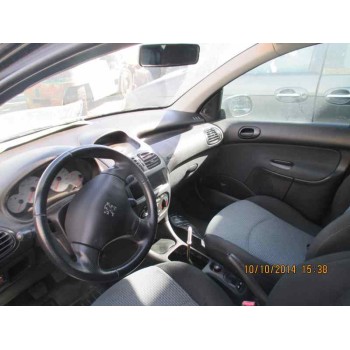 peugeot 206 berlina del año 2003