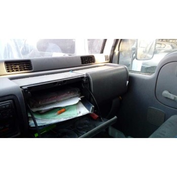 nissan cabstar del año 2000