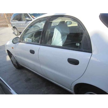 daewoo lanos del año 2001