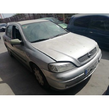 opel astra g berlina del año 2001
