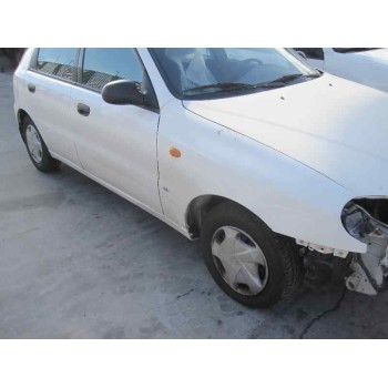 daewoo lanos del año 2001