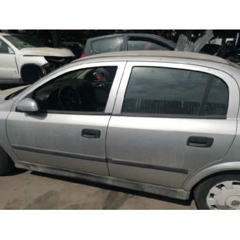 opel astra g berlina del año 2001
