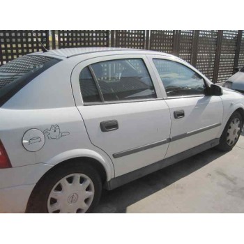 opel astra g berlina del año 2001