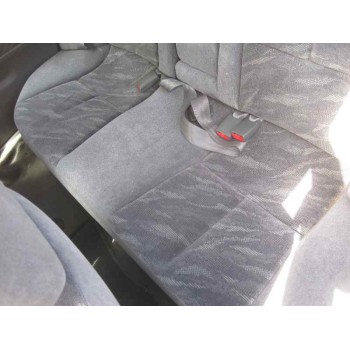 mitsubishi galant berlina (ea0) del año 1999