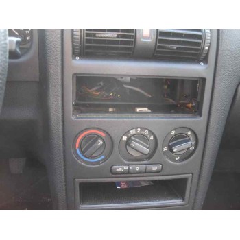 opel astra g berlina del año 2001