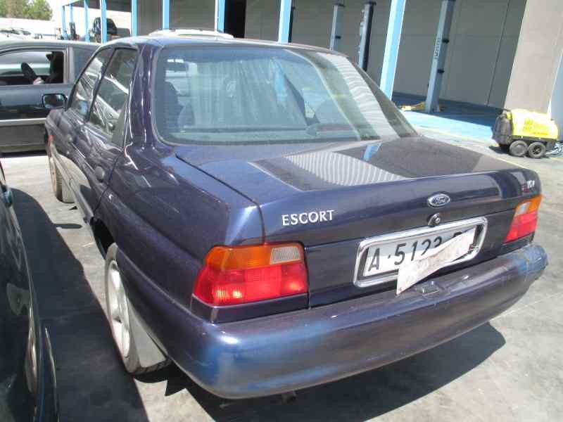 FORD ESCORT BERLINA/TURNIER