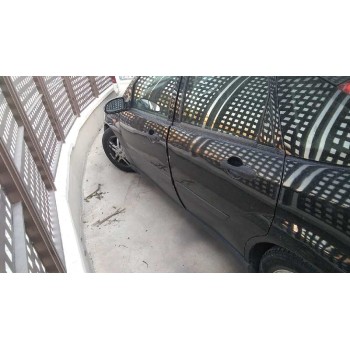 ford focus berlina (cak) del año 2001