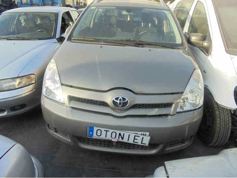 TOYOTA COROLLA VERSO (R1)