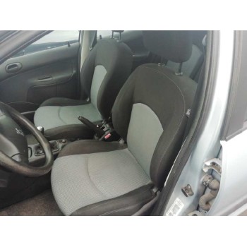 peugeot 206 berlina del año 2004