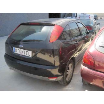ford focus berlina (cak) del año 2001
