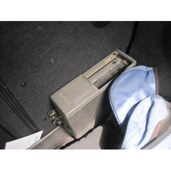 opel vectra b berlina del año 2000