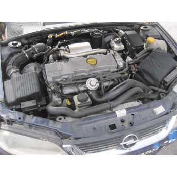 opel vectra b berlina del año 2000