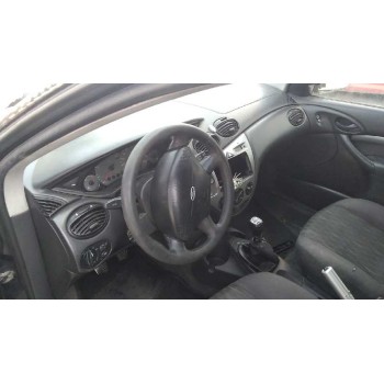 ford focus berlina (cak) del año 2001