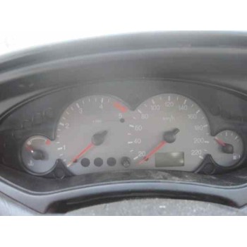 ford focus berlina (cak) del año 2001