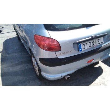 peugeot 206 berlina del año 2001