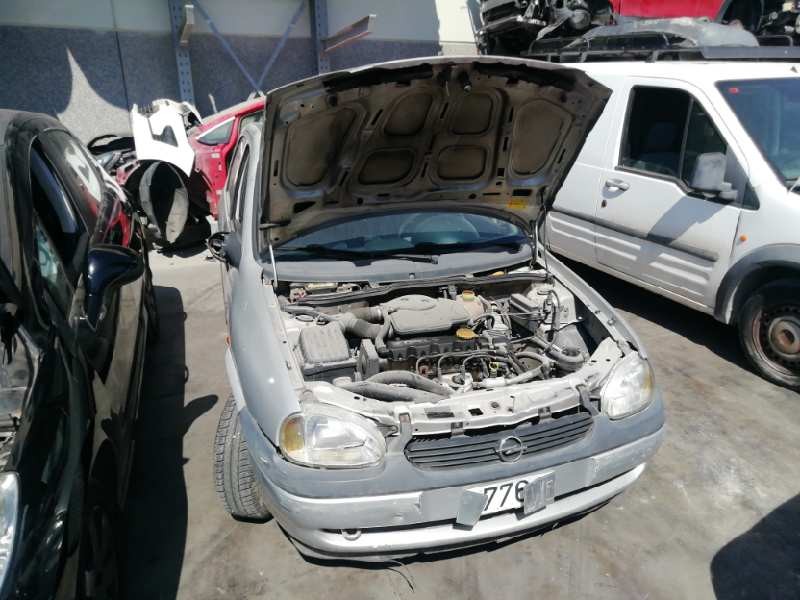 opel corsa b del año 1998