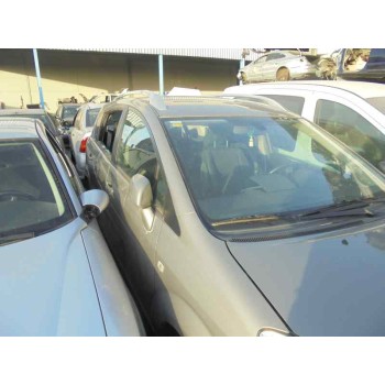 toyota corolla verso (r1) del año 2006