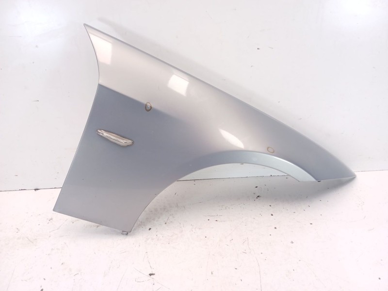 Recambio de aleta delantera derecha para bmw 3 (e90) 318 d referencia OEM IAM 41355A55AF4  