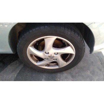 peugeot 206 berlina del año 2001