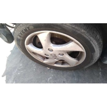 peugeot 206 berlina del año 2001