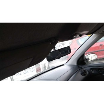 ford focus berlina (cak) del año 2001