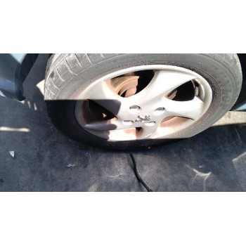 peugeot 206 berlina del año 2001