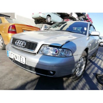 AUDI A4 BERLINA (B5)