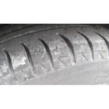 ford focus berlina (cak) del año 2001