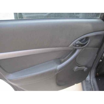 ford focus berlina (cak) del año 2001