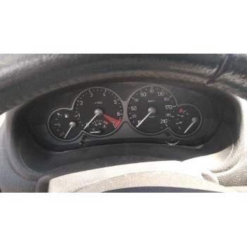 peugeot 206 berlina del año 2001