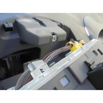 peugeot 206 berlina del año 1999