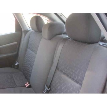 ford focus berlina (cak) del año 2001