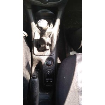 peugeot 206 berlina del año 2001