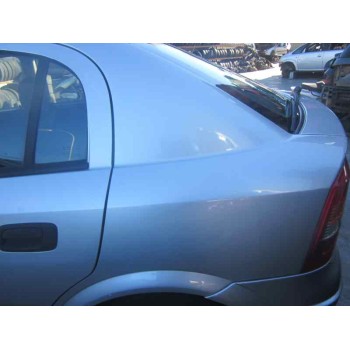 opel astra g berlina del año 2000