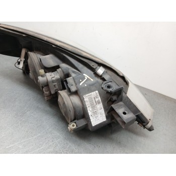 Recambio de faro izquierdo para nissan primera (p12) 1.6 referencia OEM IAM 26060AU800  