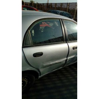 daewoo lanos del año 2001