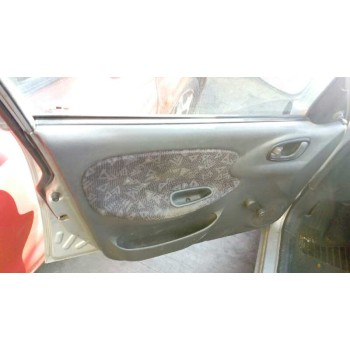 daewoo lanos del año 2001