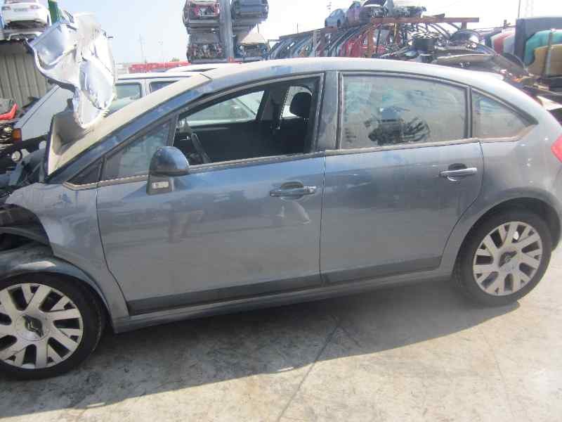 citroën c4 berlina del año 2004