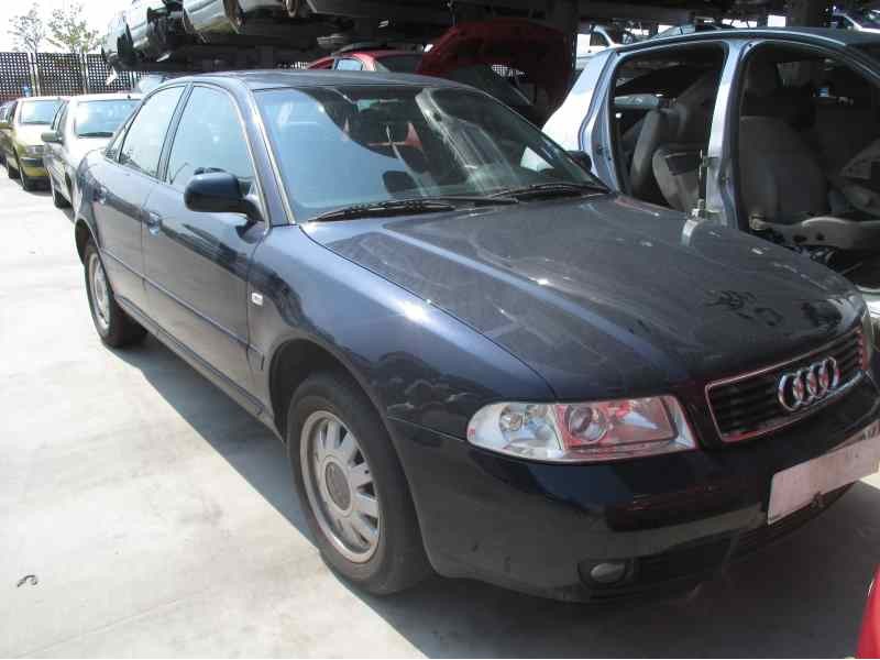 AUDI A4 BERLINA (B5)