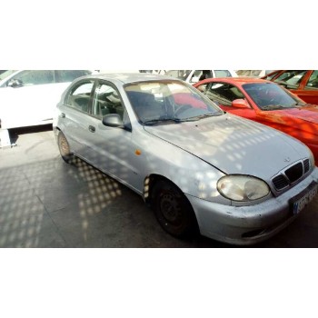 daewoo lanos del año 2001